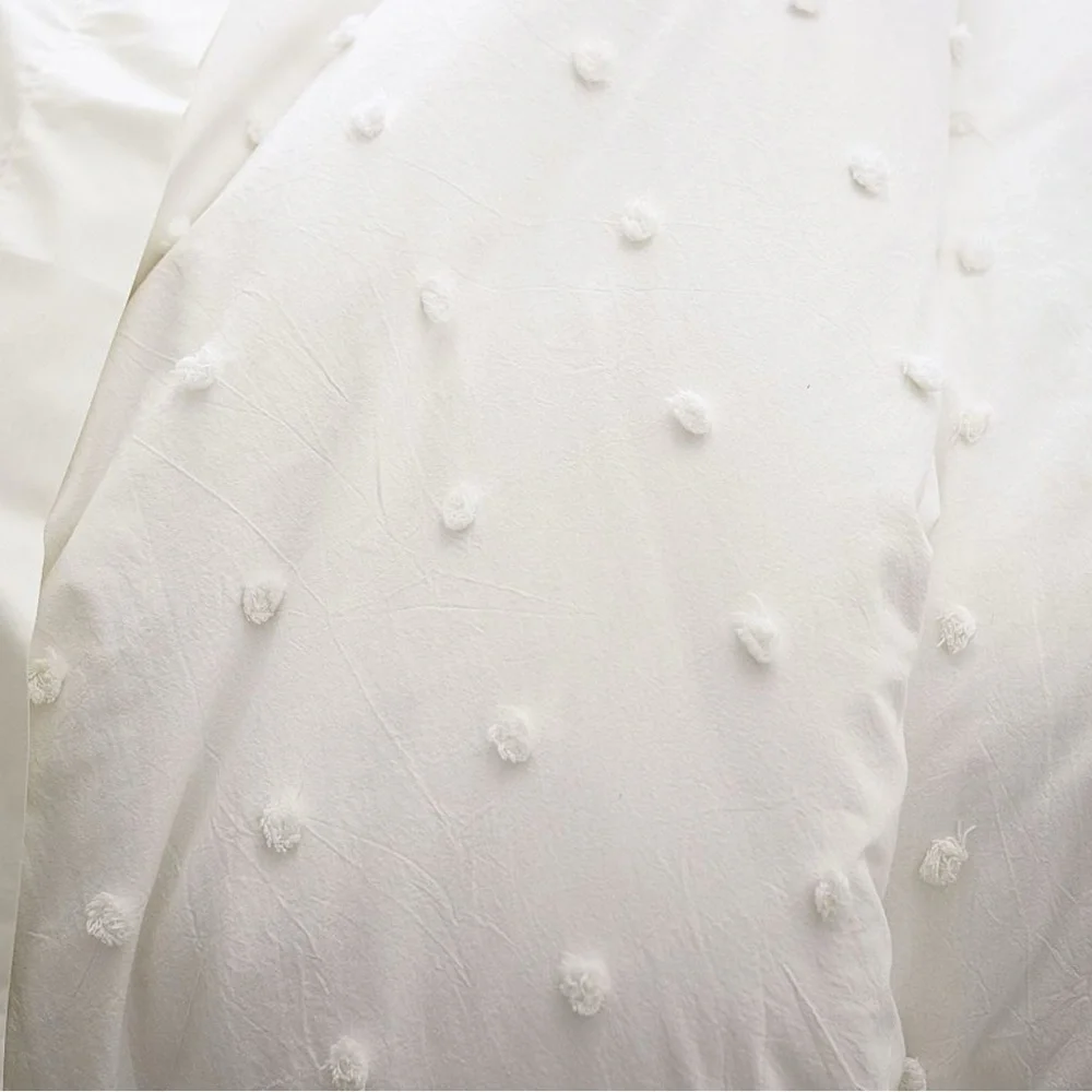 Pottery Barn Teen Cream Tufted Dot Duvet Cover